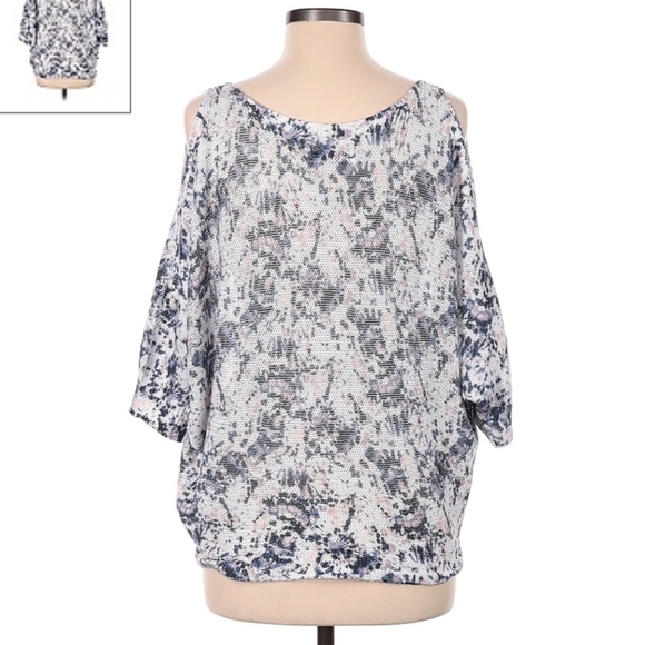 LUISA RICCI Cold Shoulder Dolman Sleeve Loose Knit Sweater Women's Medium M EUC - Picture 1 of 11